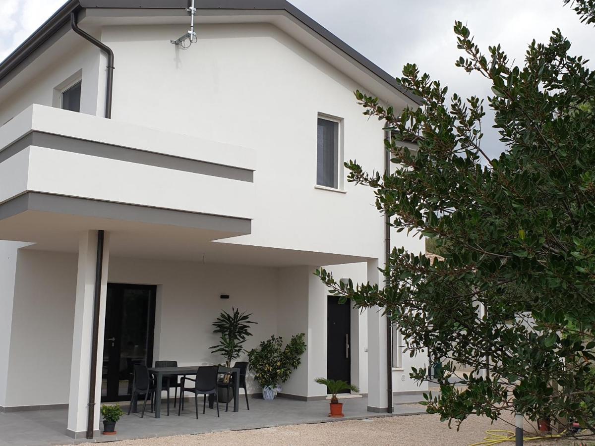 B&B Juniperus Сант'Анна-Аррезі Екстер'єр фото